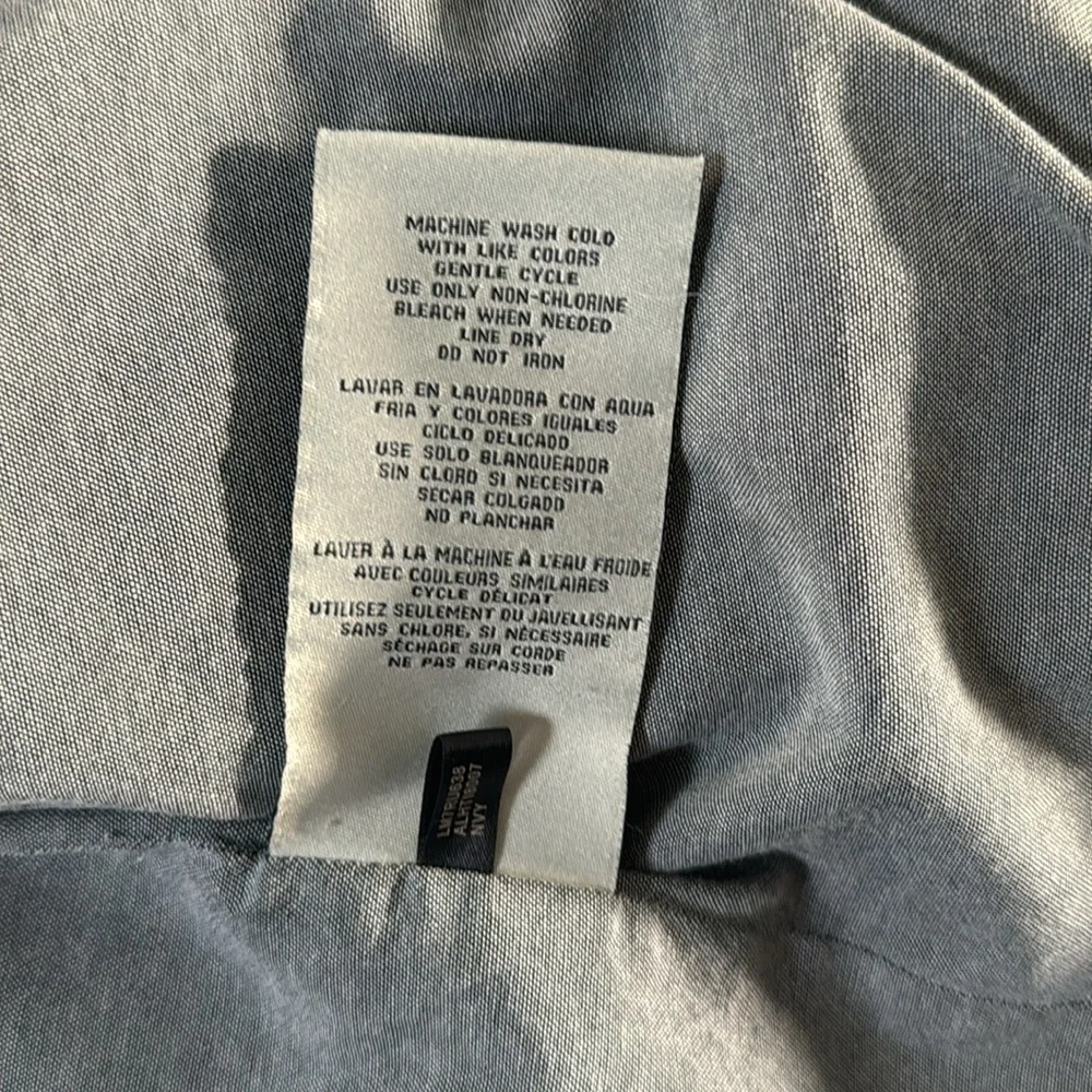 🍍LEVIS JACKET🍍sz XL PIT TO PIT 22”🍍length 28”🍍